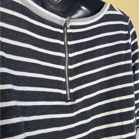 Green Envelope Striped Top  - Picture 5 of 6